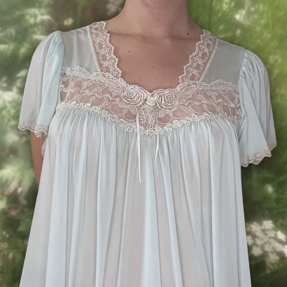 ☆ vintage silk essence night gown